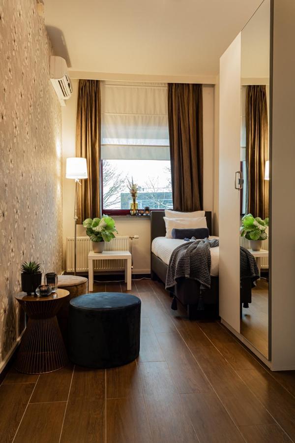Guesthouse De Wissen Дилсен-Стокем Екстериор снимка