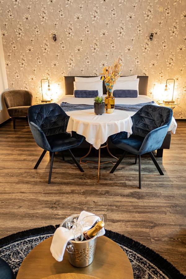 Guesthouse De Wissen Дилсен-Стокем Екстериор снимка